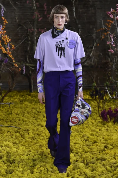 Look 37